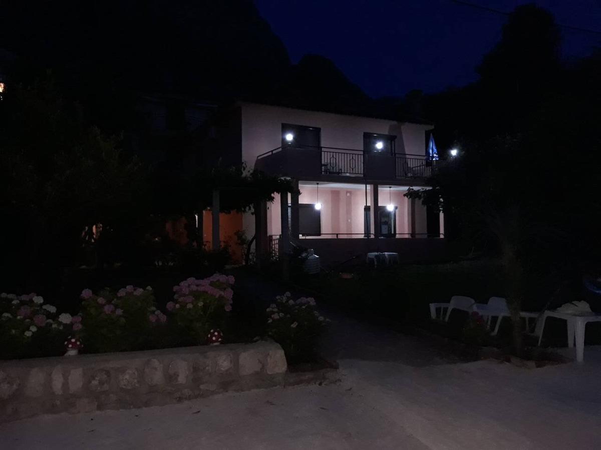 Apartments Vido Котор Екстер'єр фото